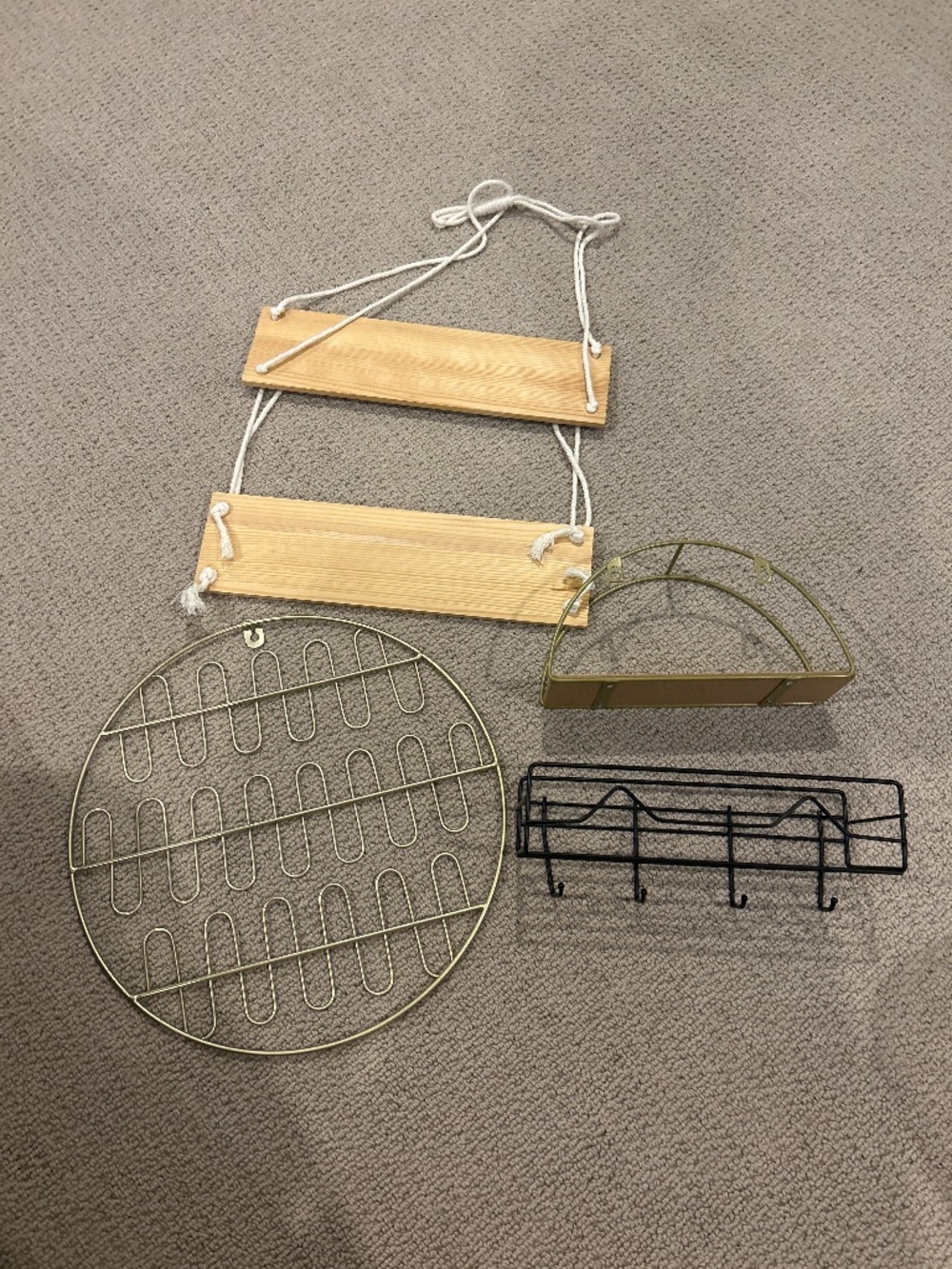 Set of 4 decor shelves